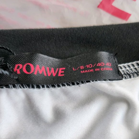 NWT Anime & Letter Print  Raglan Sleeve Top - Picture 7 of 8